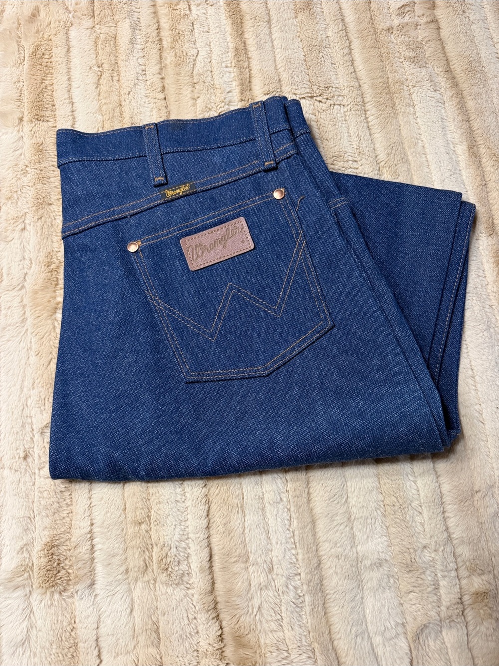 Wrangler Men's Straight Leg Deep Indigo Jeans